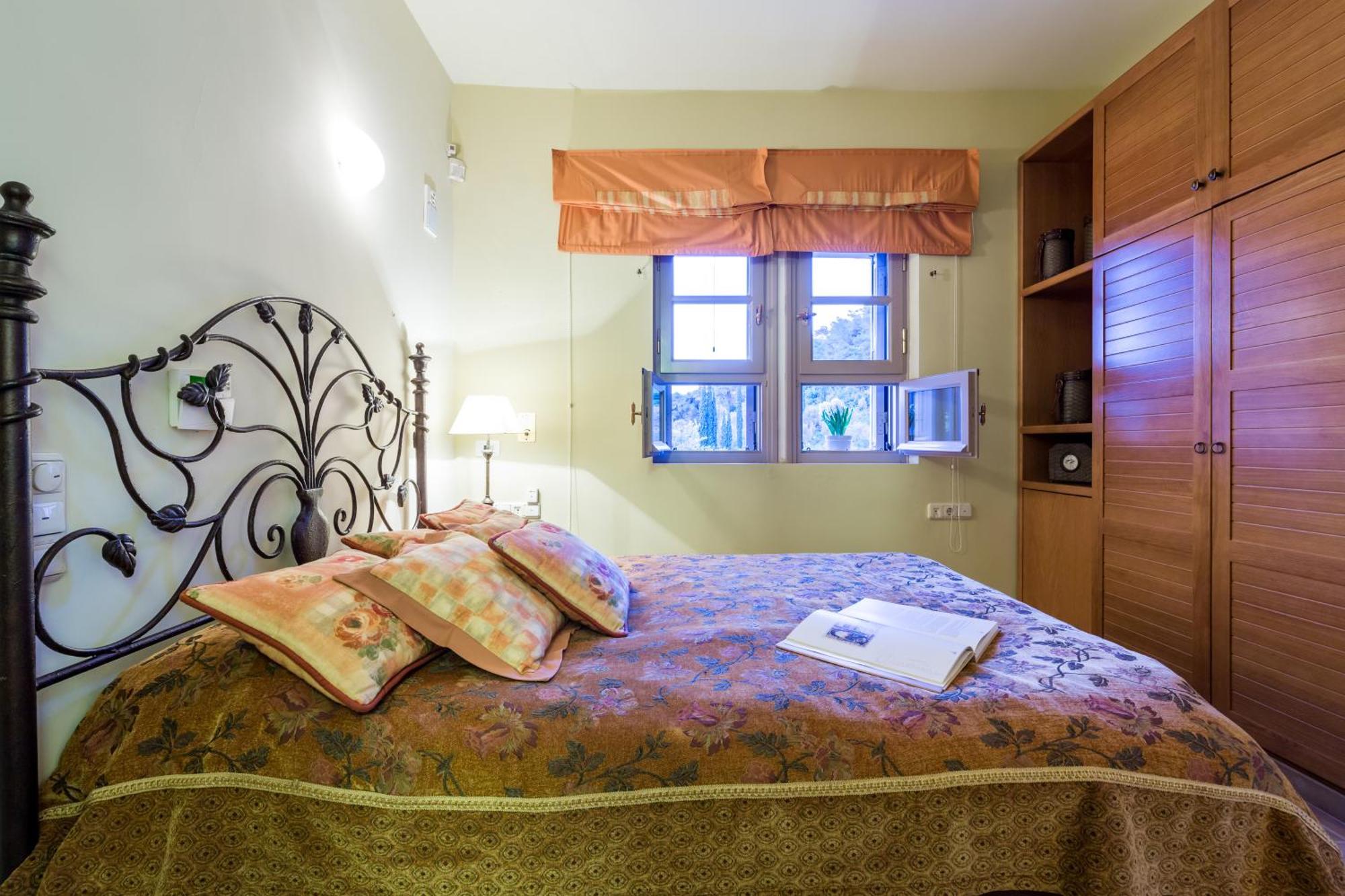 Elia Junior Suite In Epidavros With Shared Pool Nea Epidavros Ngoại thất bức ảnh